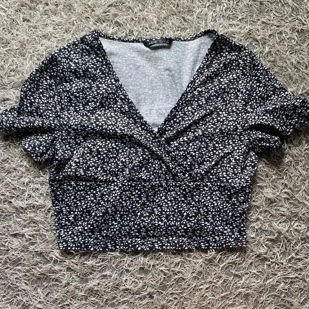 SheIn Crop Top